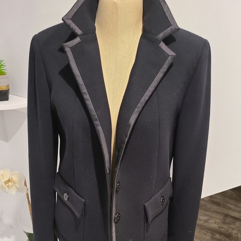 Tuxedo blazer